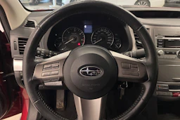 Punainen Subaru LEGACY 2011 kuva 14.