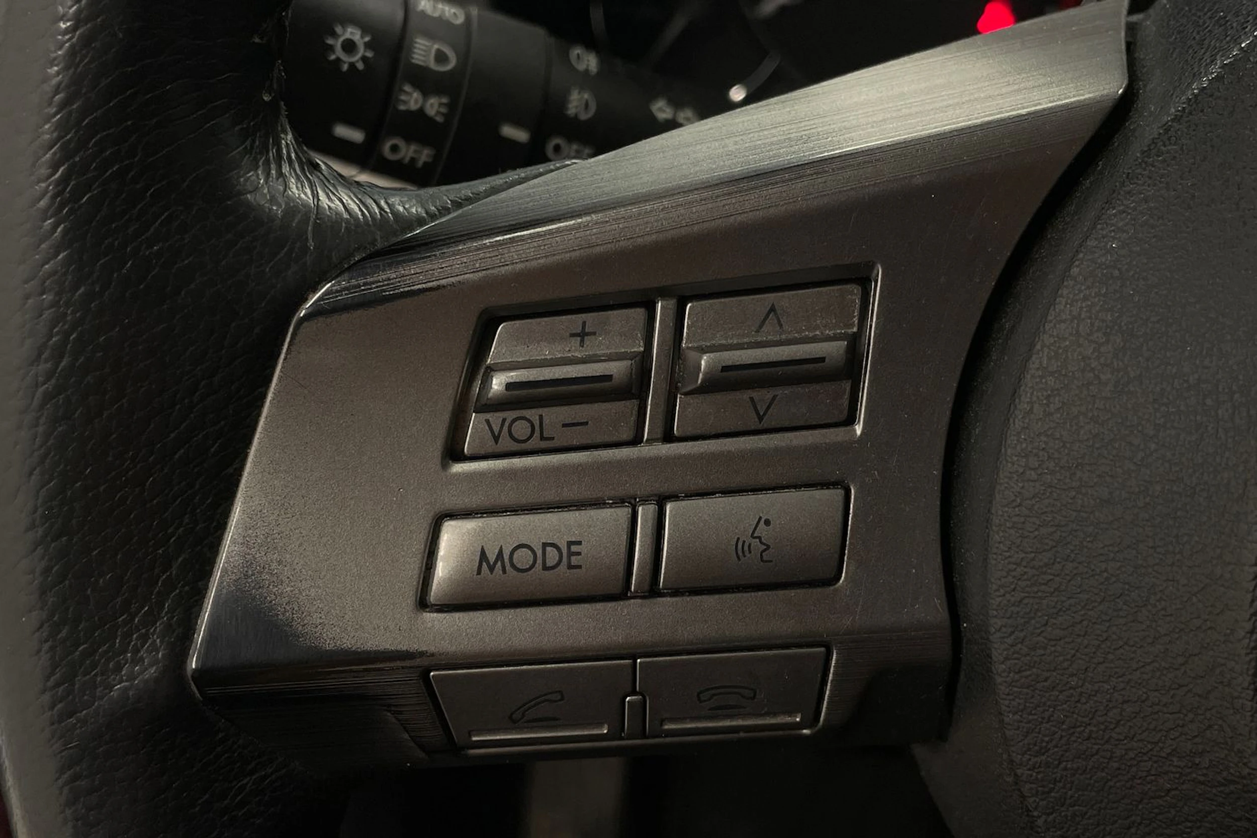 Punainen Subaru LEGACY 2011 kuva 15.