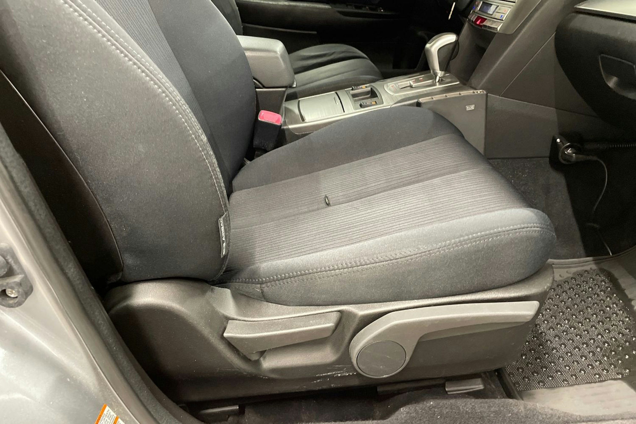 Hopea Subaru LEGACY 2012 kuva 24.