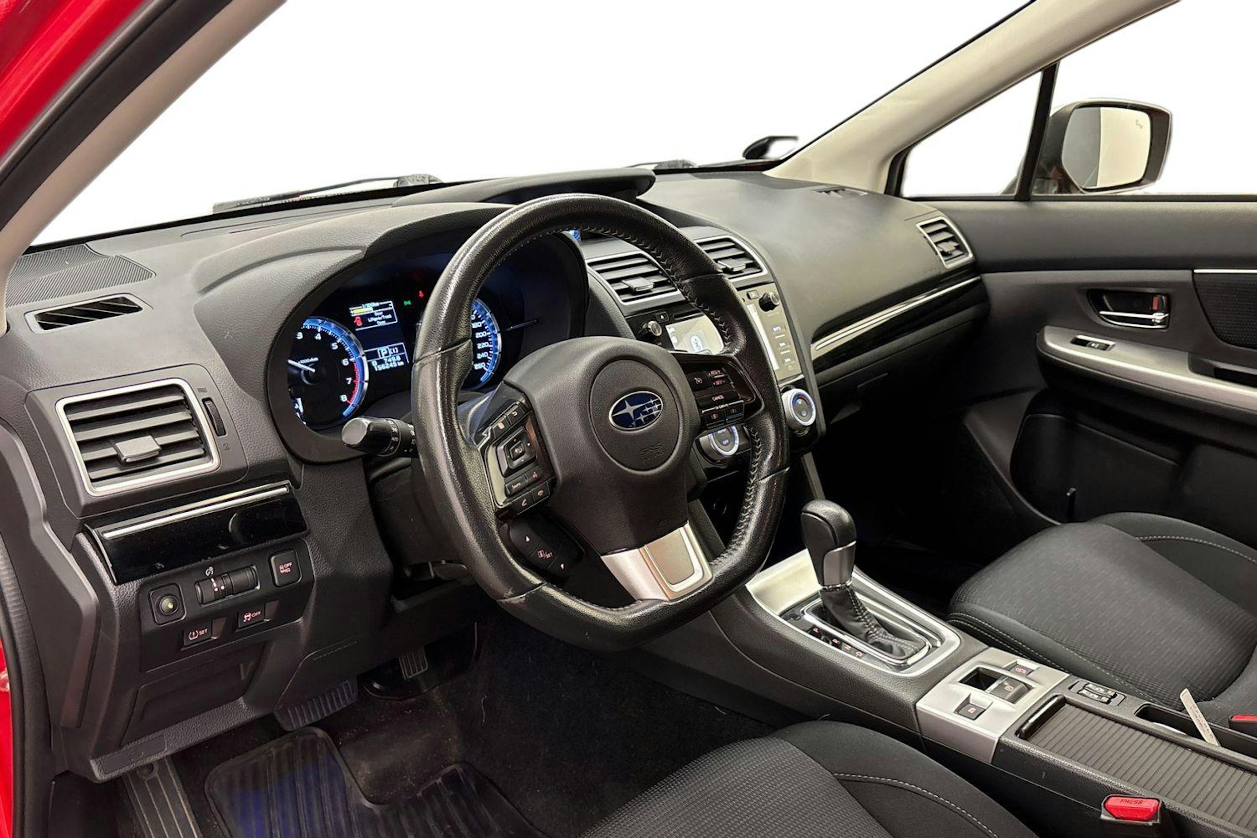punainen Subaru Levorg 2016 kuva 3.
