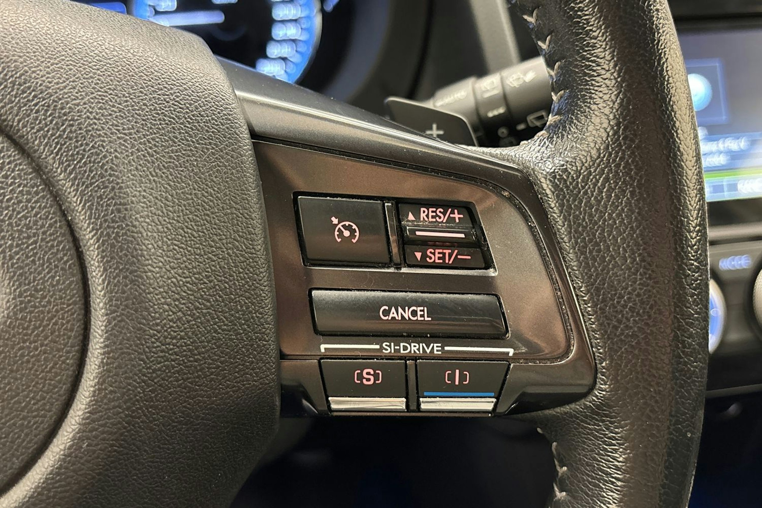 punainen Subaru Levorg 2016 kuva 16.