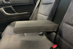 Harmaa Subaru Outback 2008 kuva 14.