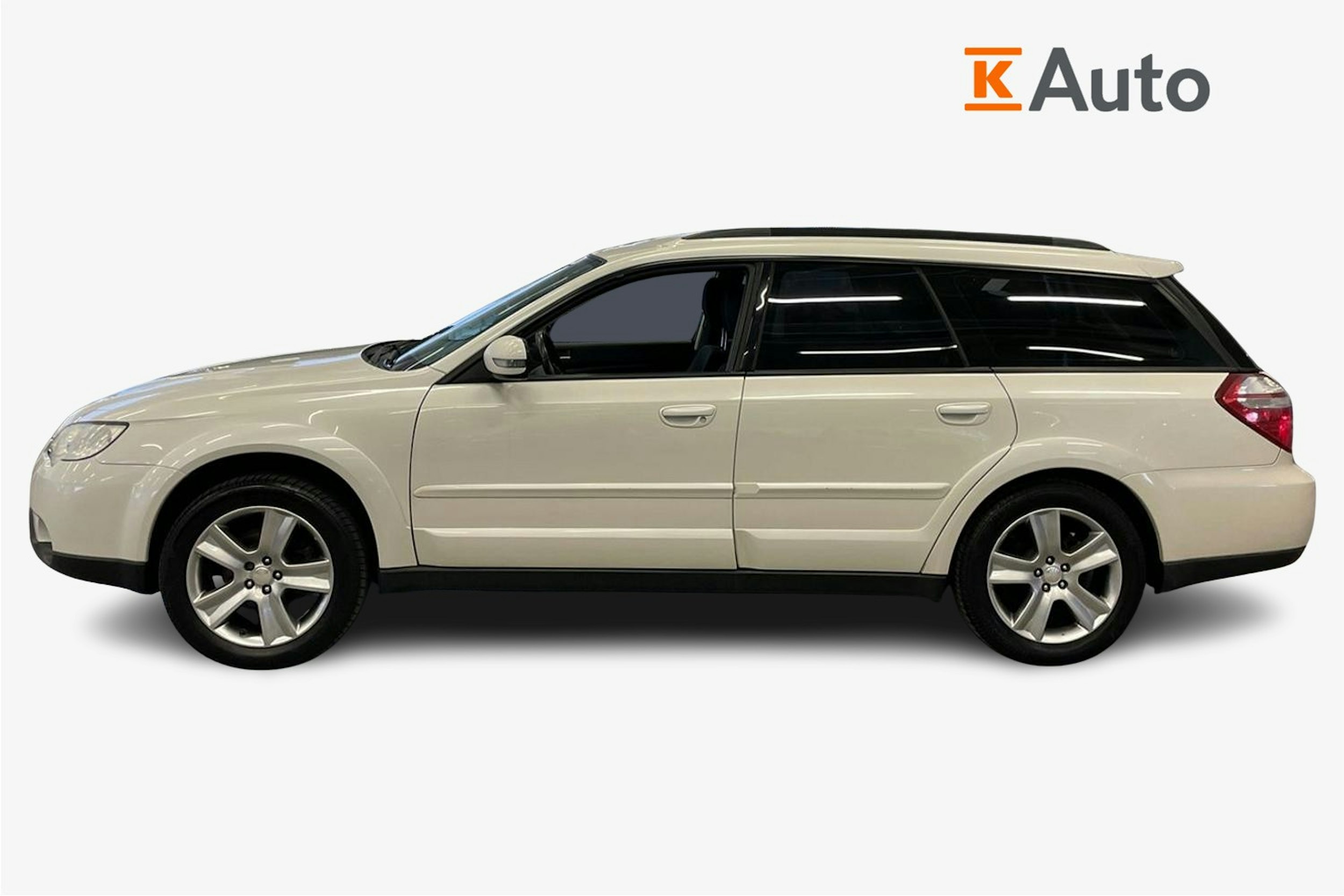 valkoinen Subaru Outback 2009 kuva 5.