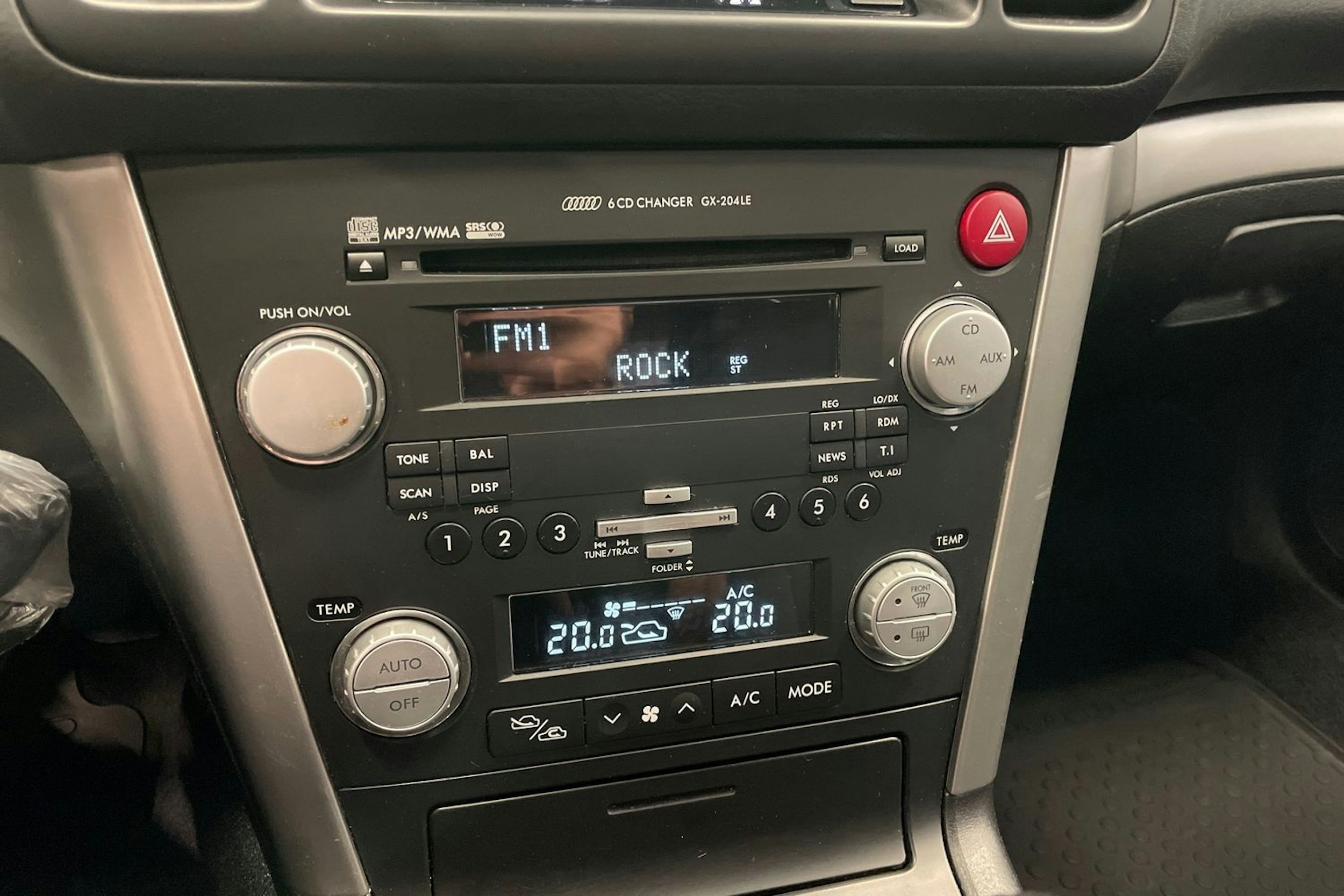valkoinen Subaru Outback 2009 kuva 14.