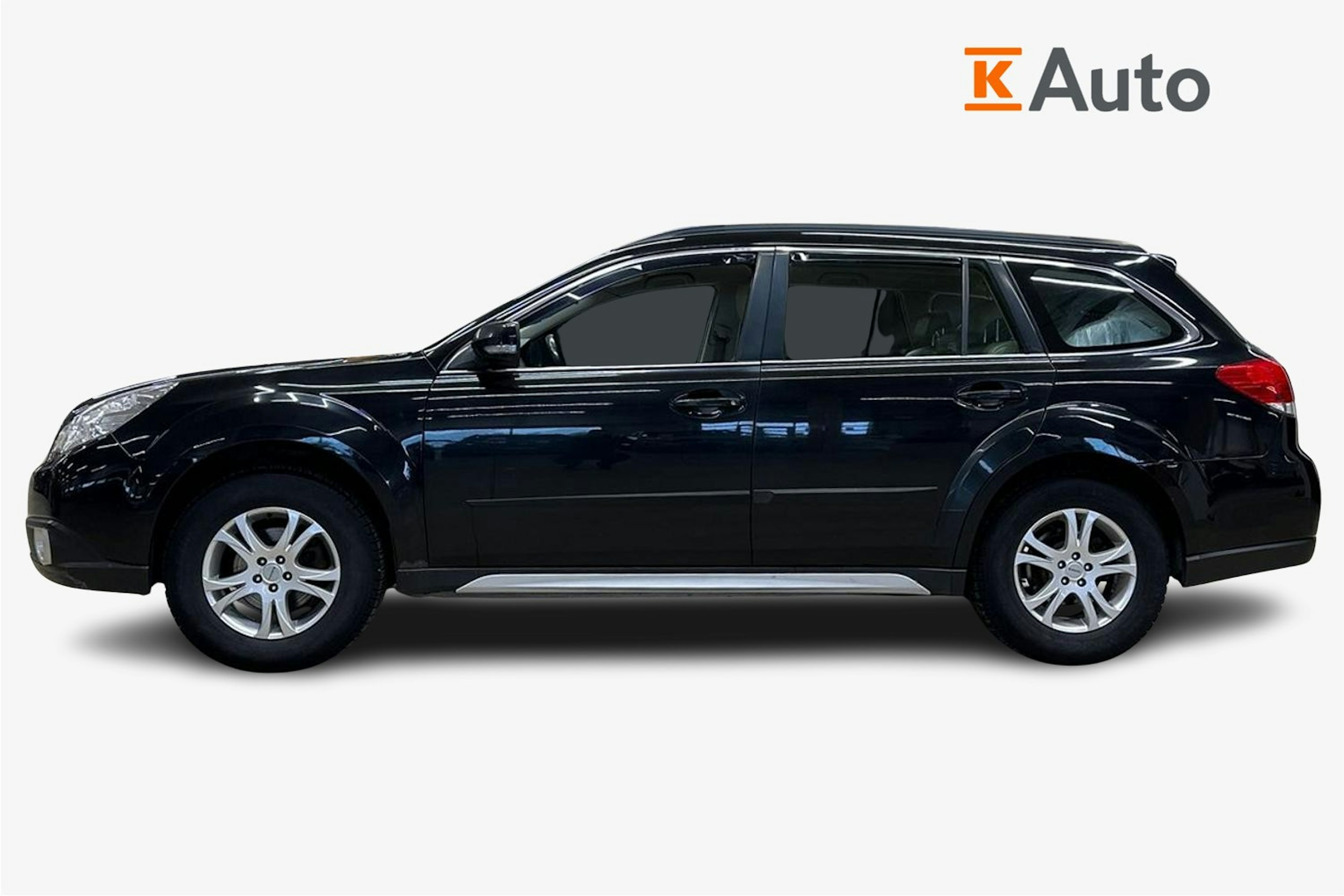 Musta Subaru Outback 2010 kuva 5.