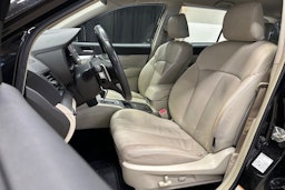 Musta Subaru Outback 2010 kuva 12.