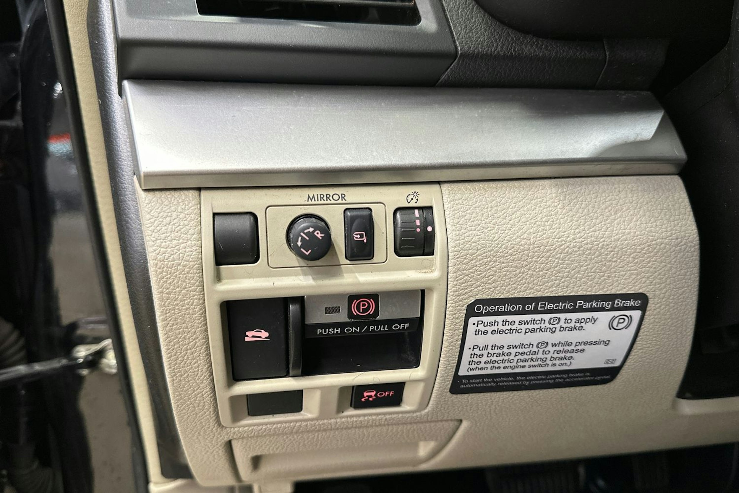 Musta Subaru Outback 2010 kuva 19.