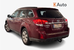 punainen Subaru Outback 2011 kuva 2.