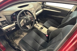 punainen Subaru Outback 2011 kuva 3.