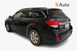 Musta Subaru Outback 2012 kuva 2.