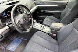 harmaa Subaru Outback 2013 kuva 7.