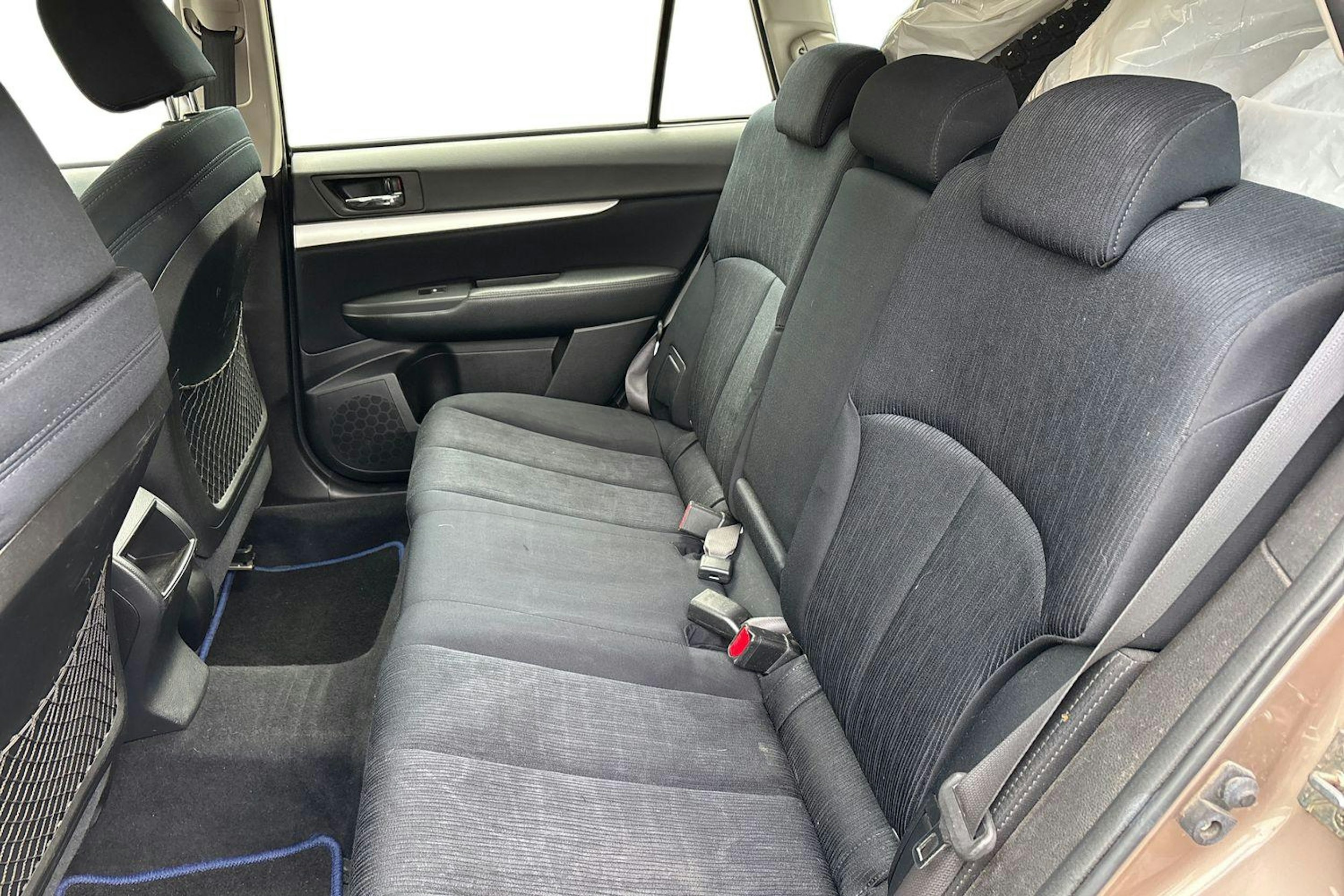 harmaa Subaru Outback 2013 kuva 10.