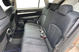 harmaa Subaru Outback 2013 kuva 10.