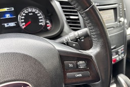 harmaa Subaru Outback 2013 kuva 20.