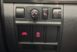 Harmaa Subaru Outback 2013 kuva 16.