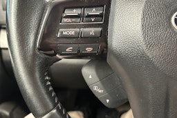Harmaa Subaru Outback 2013 kuva 18.