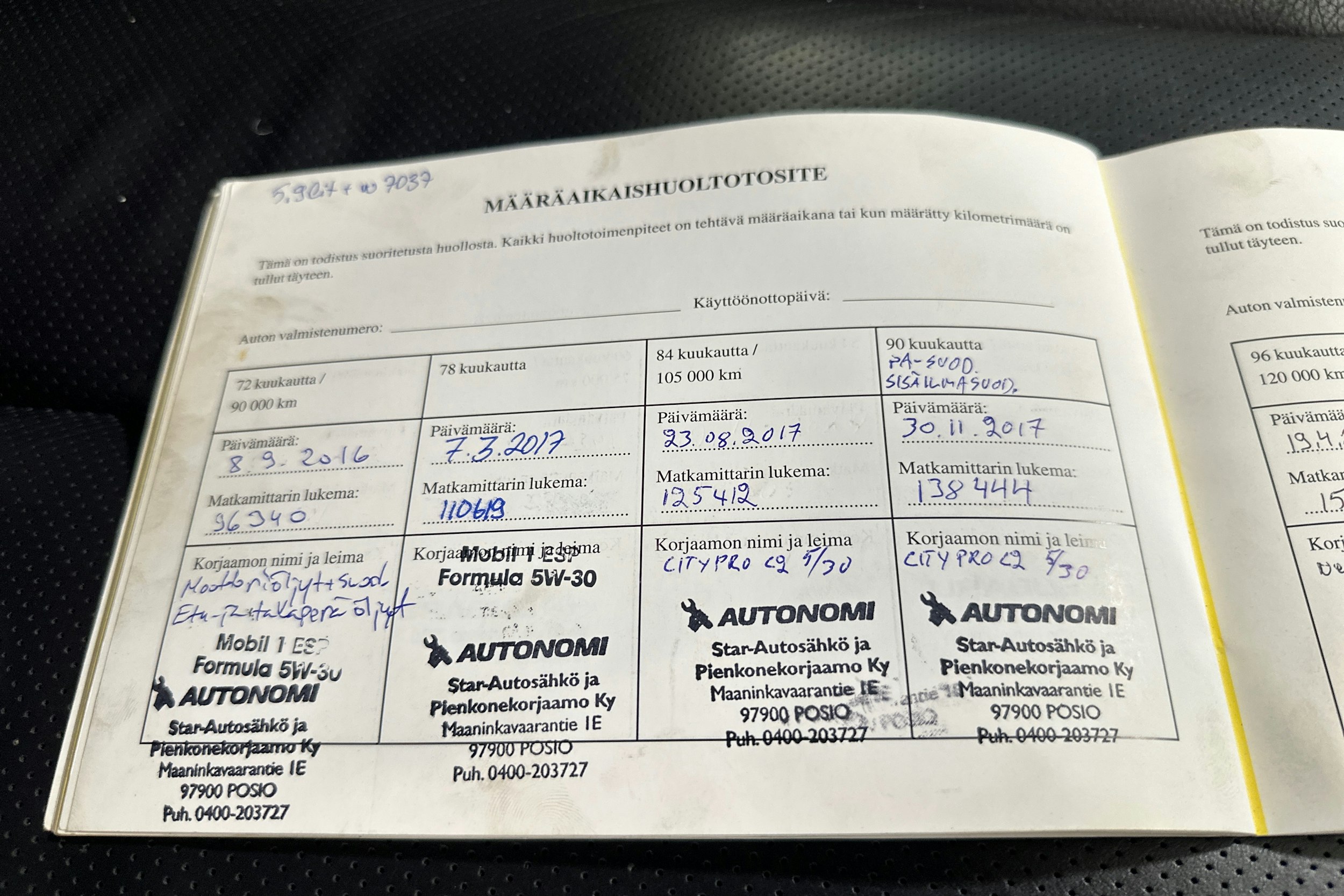 Harmaa Subaru Outback 2013 kuva 28.