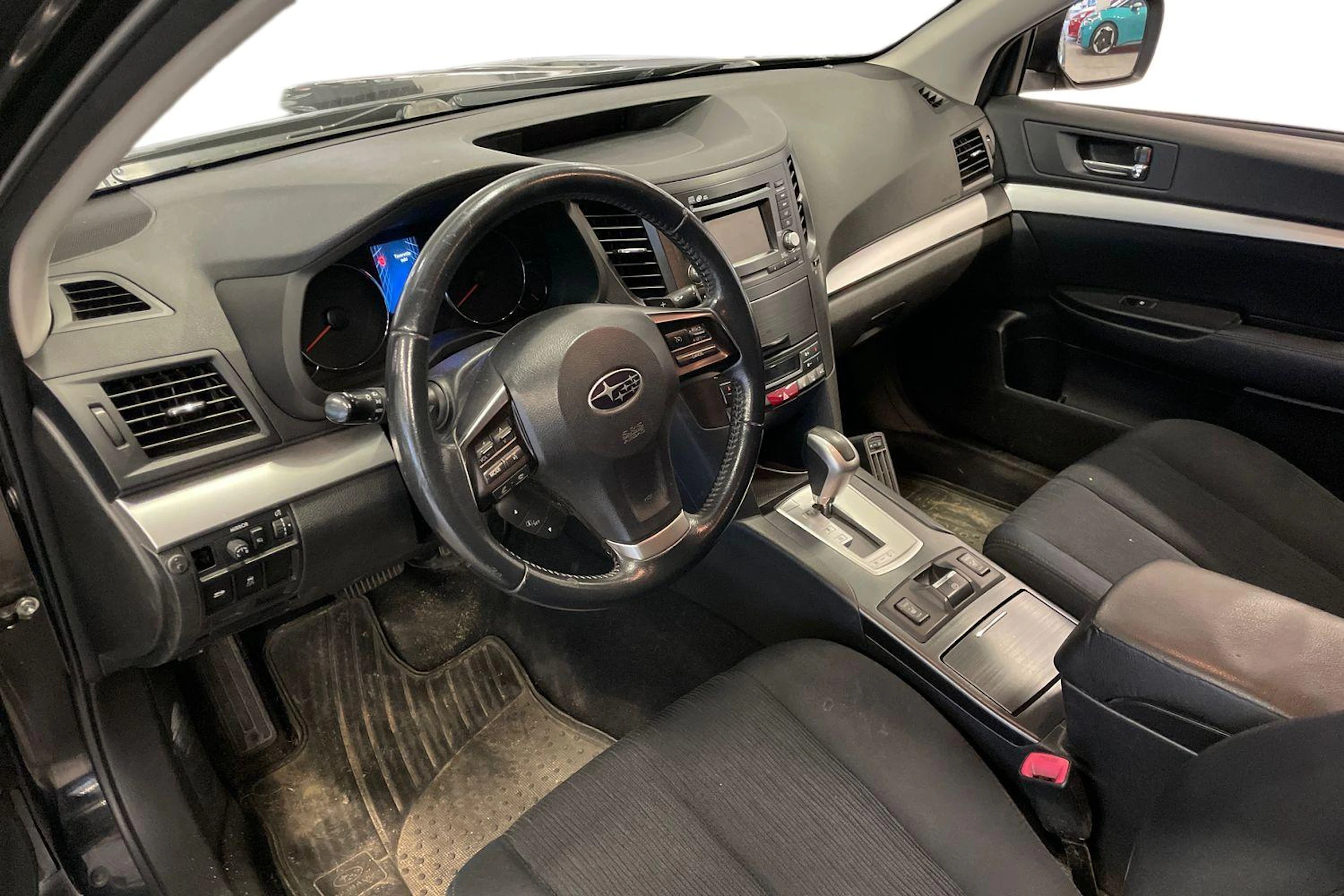 musta Subaru Outback 2014 kuva 3.
