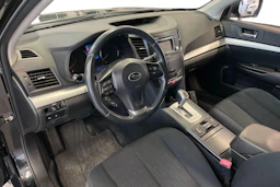 musta Subaru Outback 2014 kuva 6.