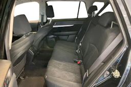 musta Subaru Outback 2014 kuva 8.