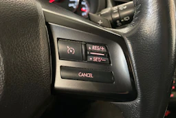 musta Subaru Outback 2014 kuva 18.