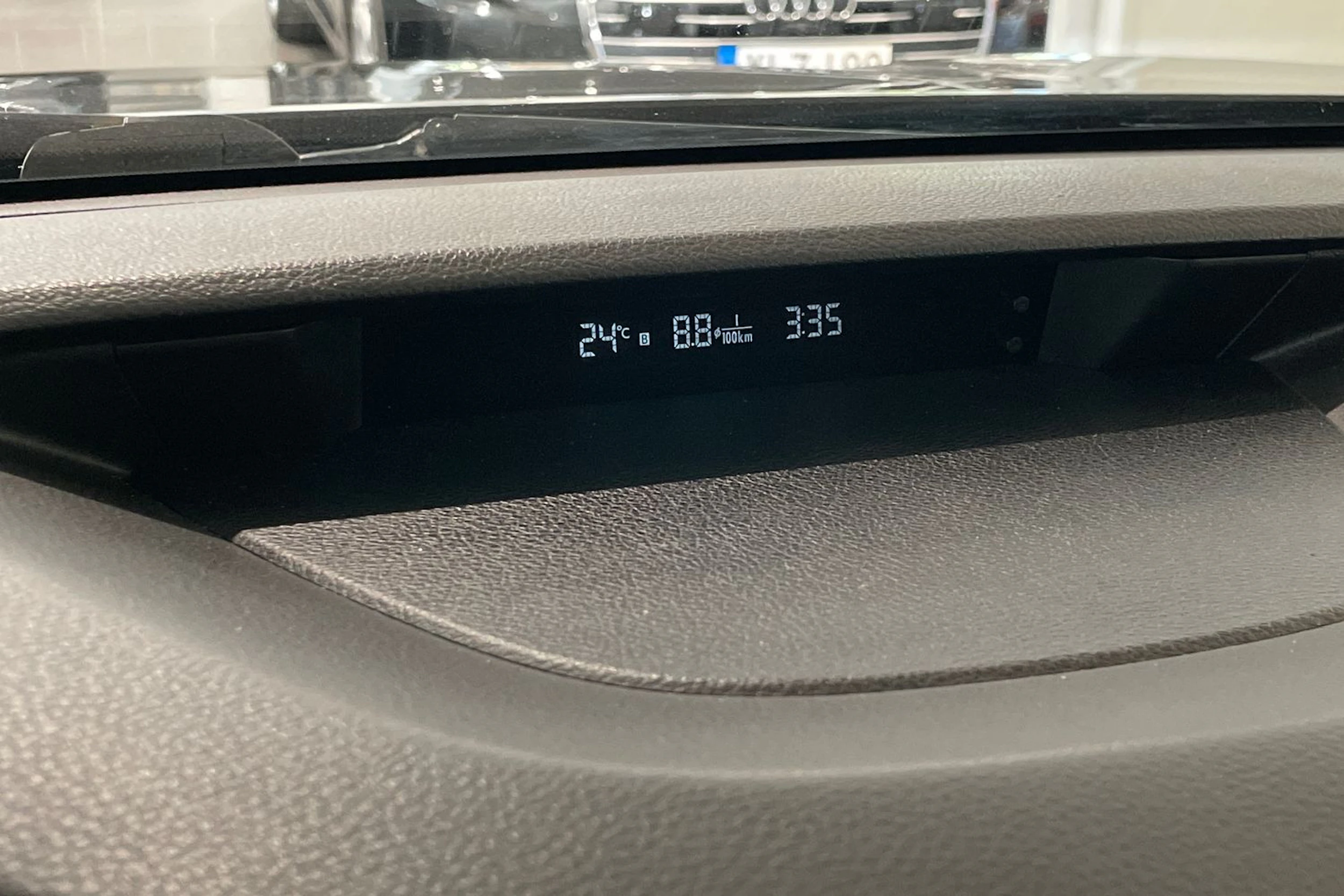musta Subaru Outback 2014 kuva 20.