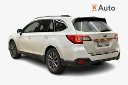 valkoinen Subaru Outback 2015 kuva 2.