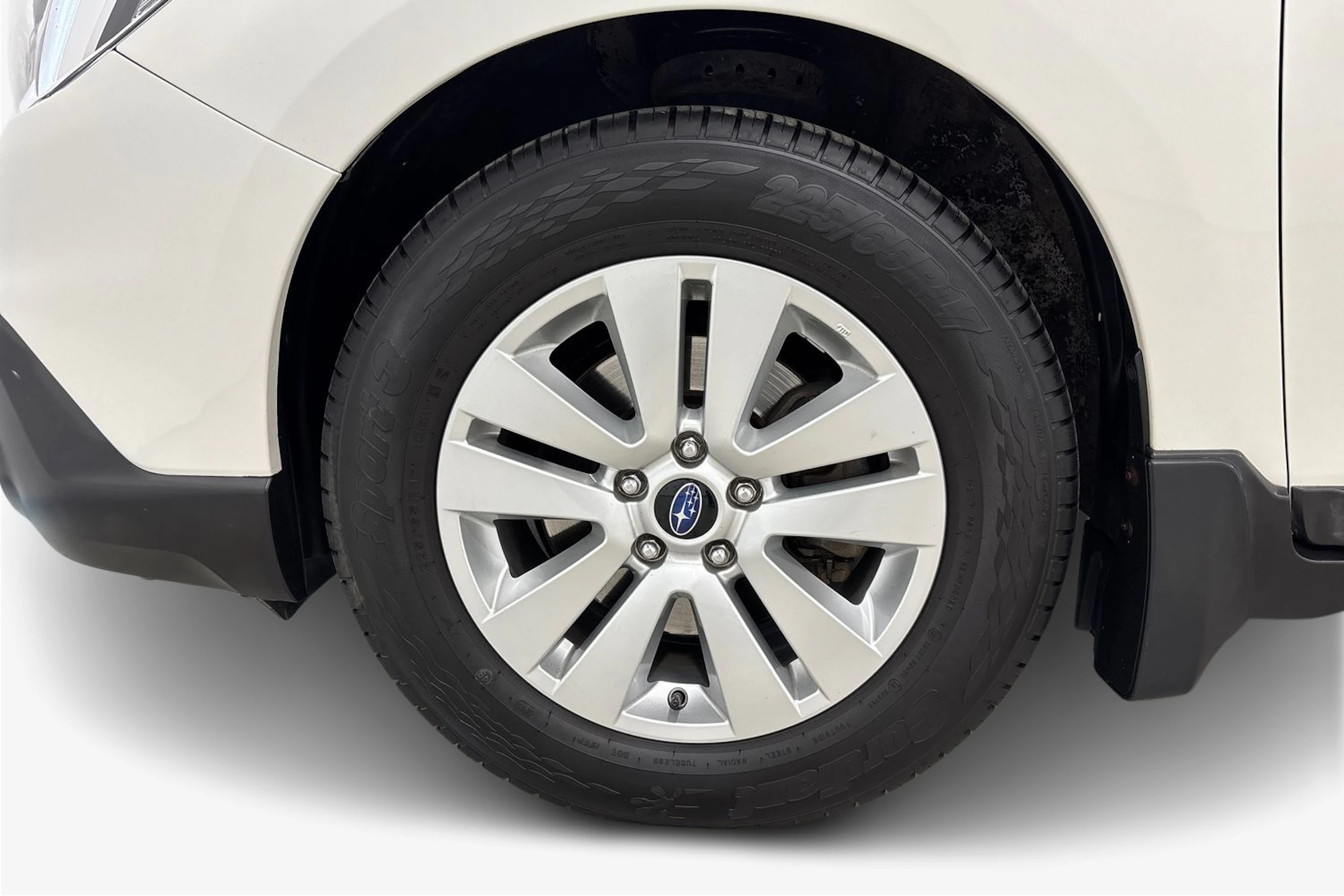 valkoinen Subaru Outback 2015 kuva 9.