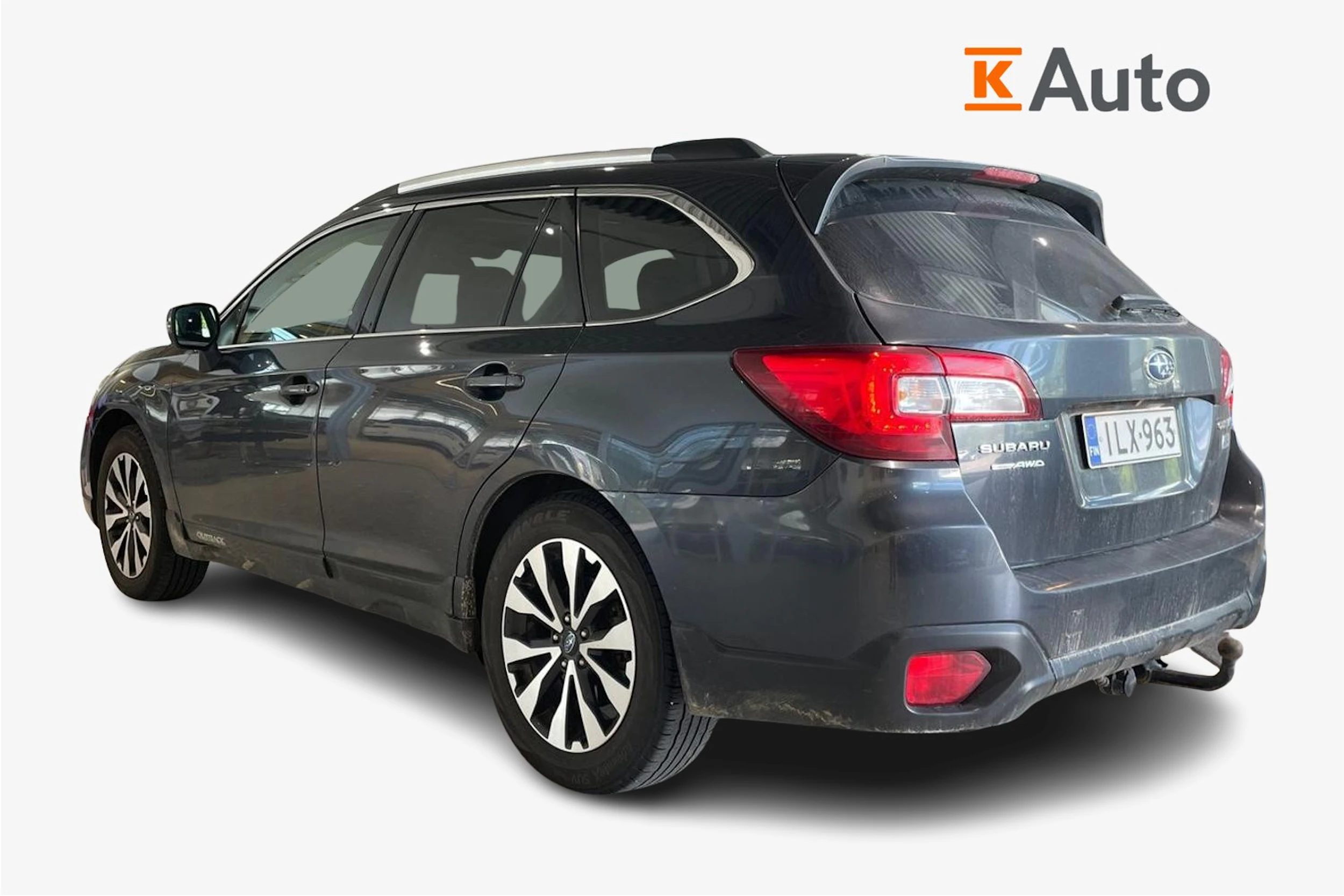 harmaa Subaru Outback 2015 kuva 2.