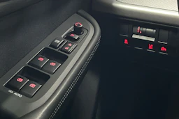 Valkoinen Subaru Outback 2015 kuva 23.