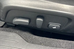 valkoinen Subaru Outback 2016 kuva 21.