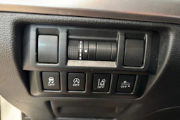 valkoinen Subaru Outback 2016 kuva 22.