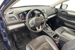 sininen Subaru Outback 2016 kuva 7.