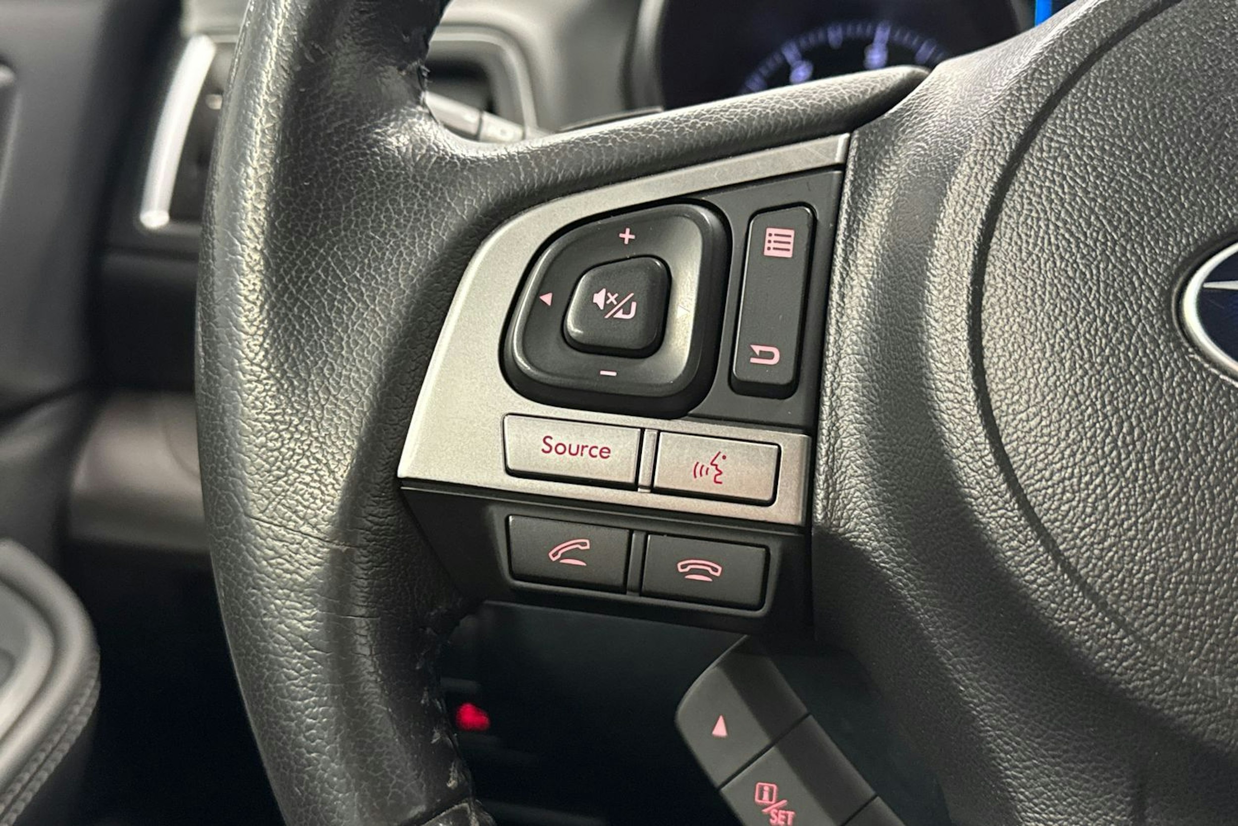 sininen Subaru Outback 2016 kuva 16.