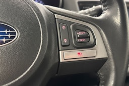 sininen Subaru Outback 2016 kuva 17.
