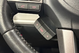 sininen Subaru Outback 2016 kuva 18.