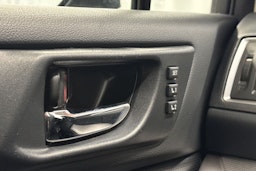 sininen Subaru Outback 2016 kuva 24.