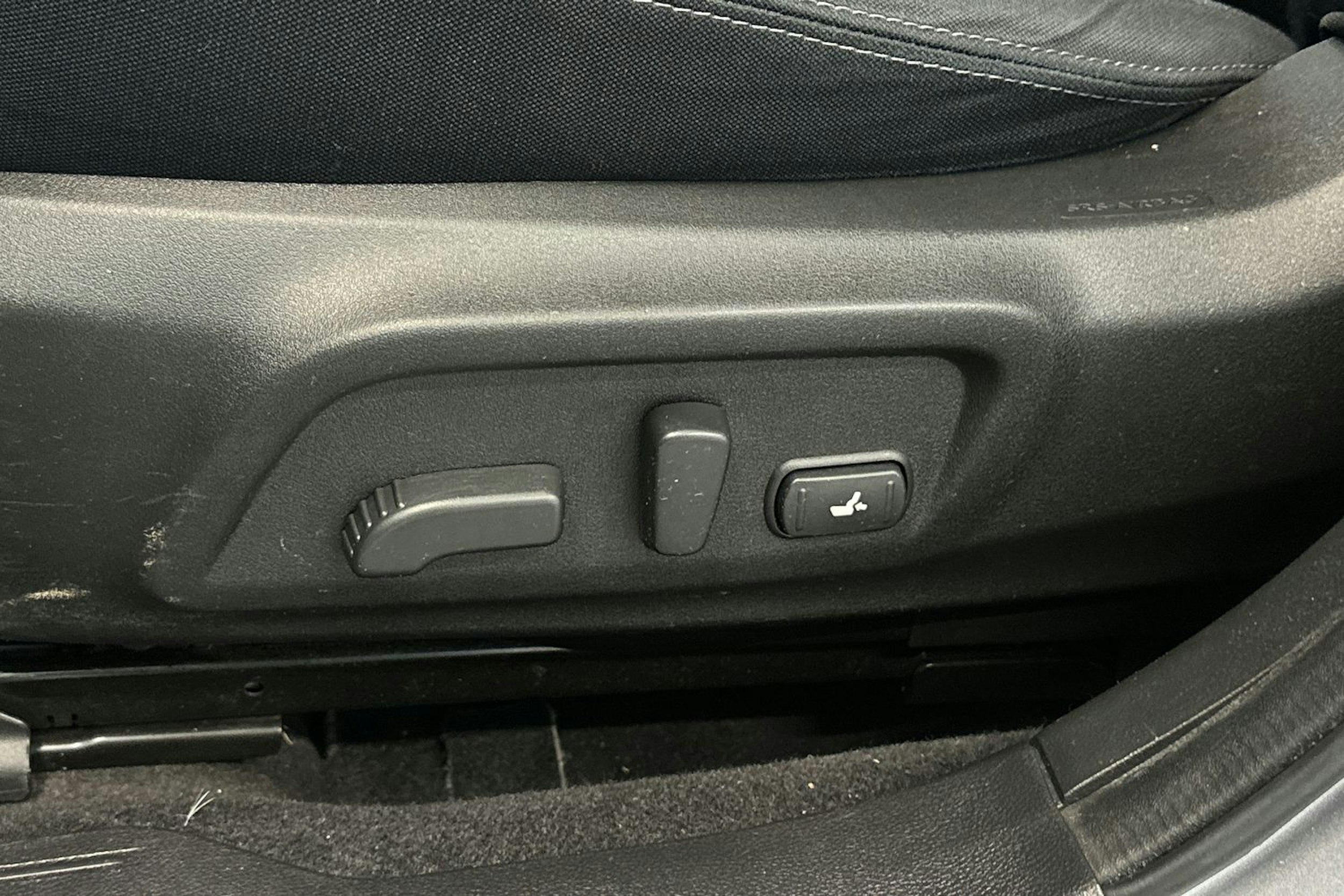 hopea Subaru Outback 2016 kuva 18.
