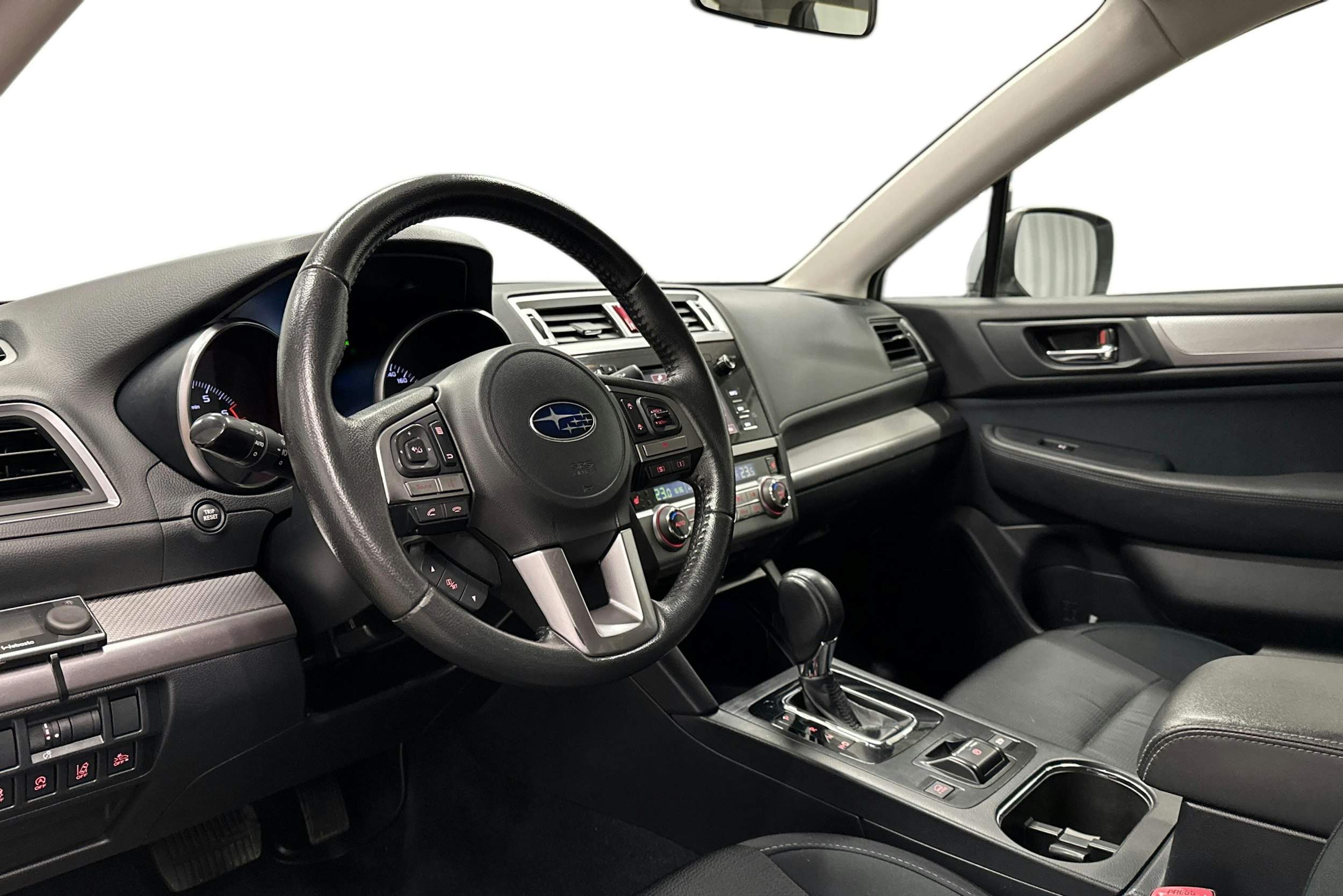 hopea Subaru Outback 2016 kuva 7.