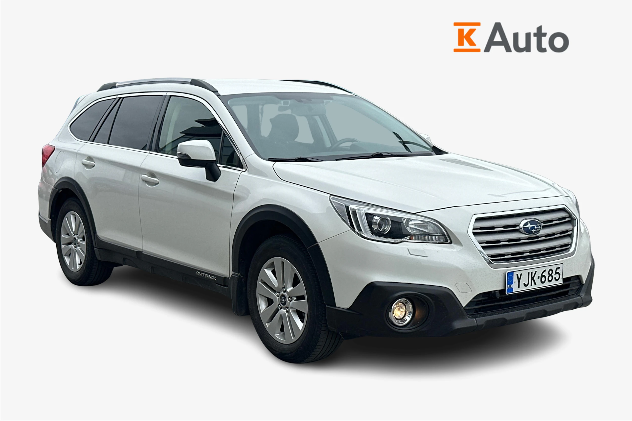 Valkoinen Subaru Outback 2016 kuva 1.
