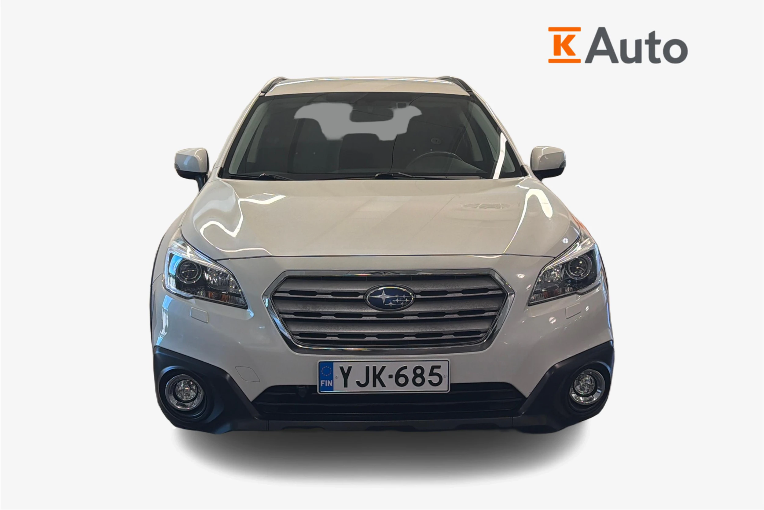 Valkoinen Subaru Outback 2016 kuva 5.