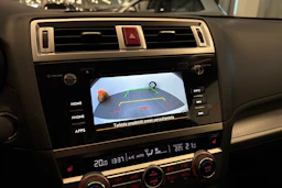 Valkoinen Subaru Outback 2016 kuva 29.