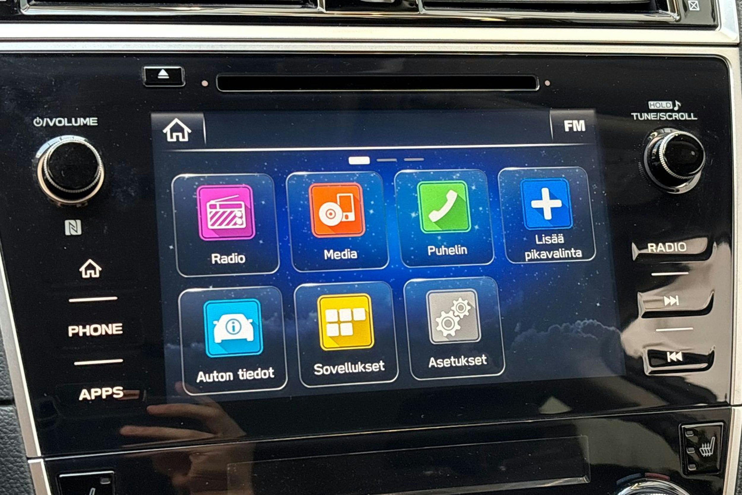 Punainen Subaru Outback 2018 kuva 20.