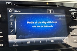 Punainen Subaru Outback 2018 kuva 21.