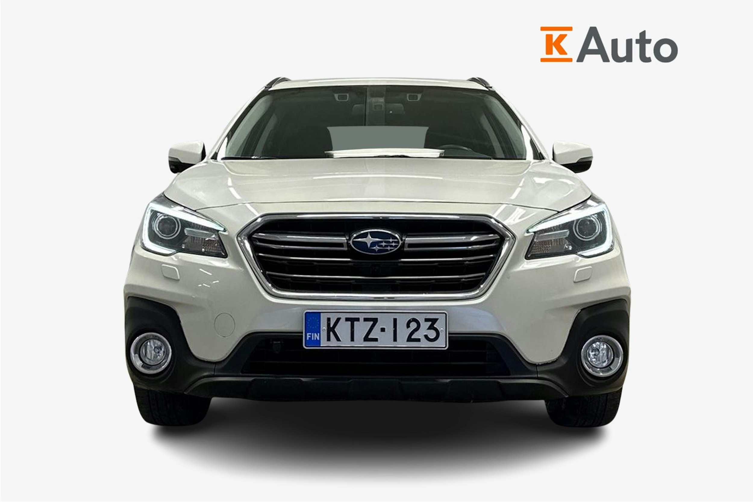 valkoinen Subaru Outback 2020 kuva 5.