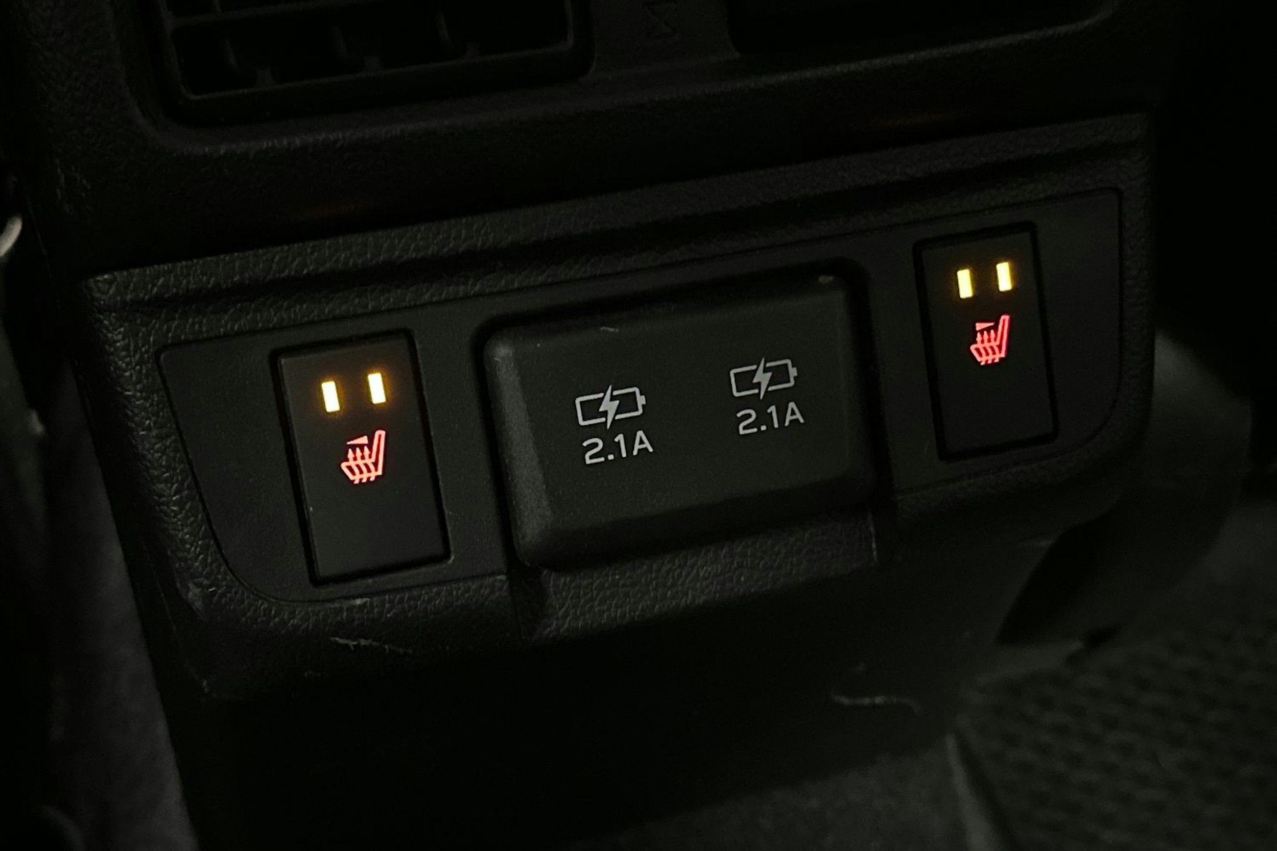 valkoinen Subaru Outback 2020 kuva 15.