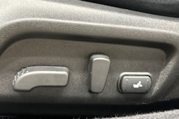 valkoinen Subaru Outback 2020 kuva 17.