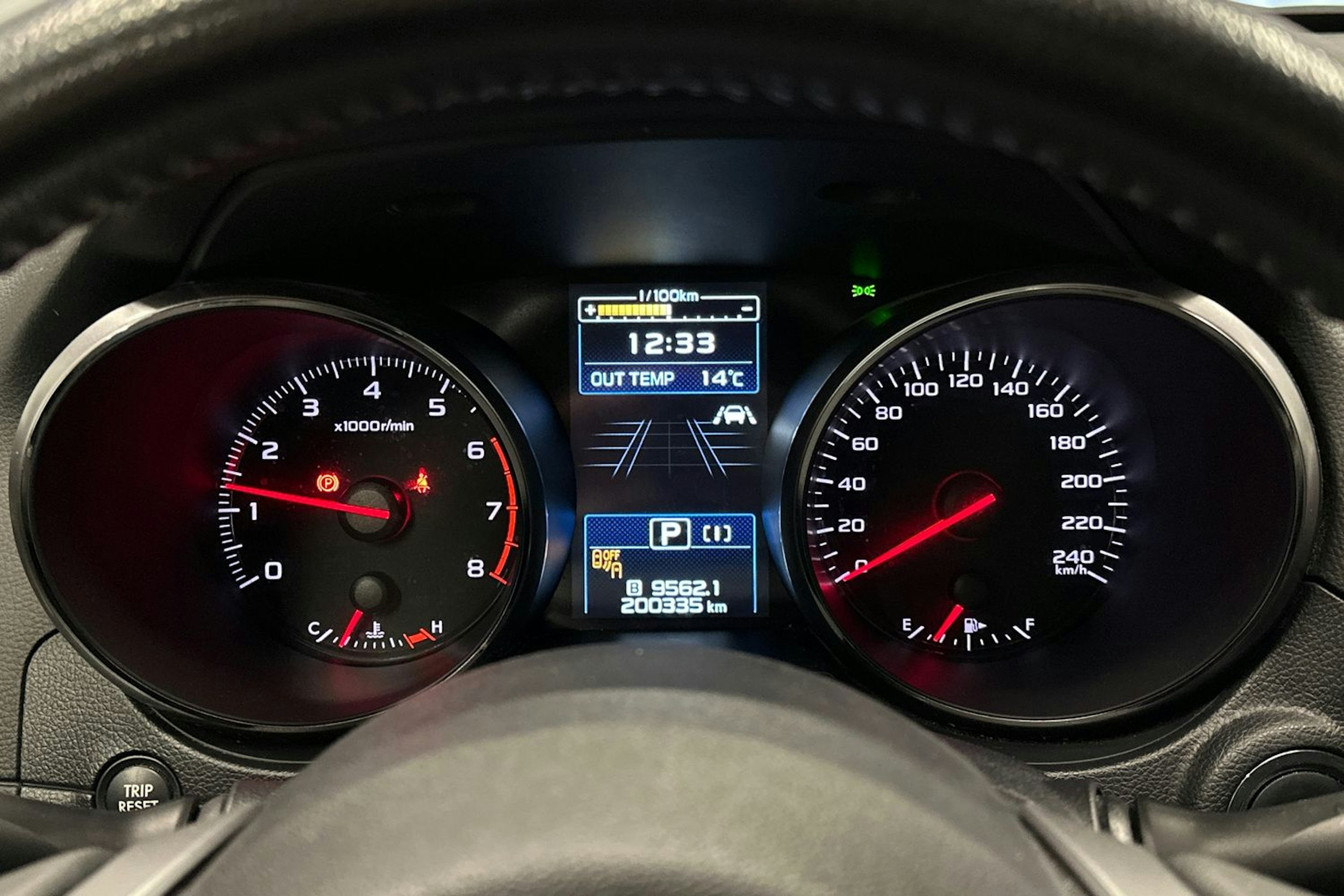 valkoinen Subaru Outback 2020 kuva 19.