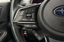 valkoinen Subaru Outback 2020 kuva 20.