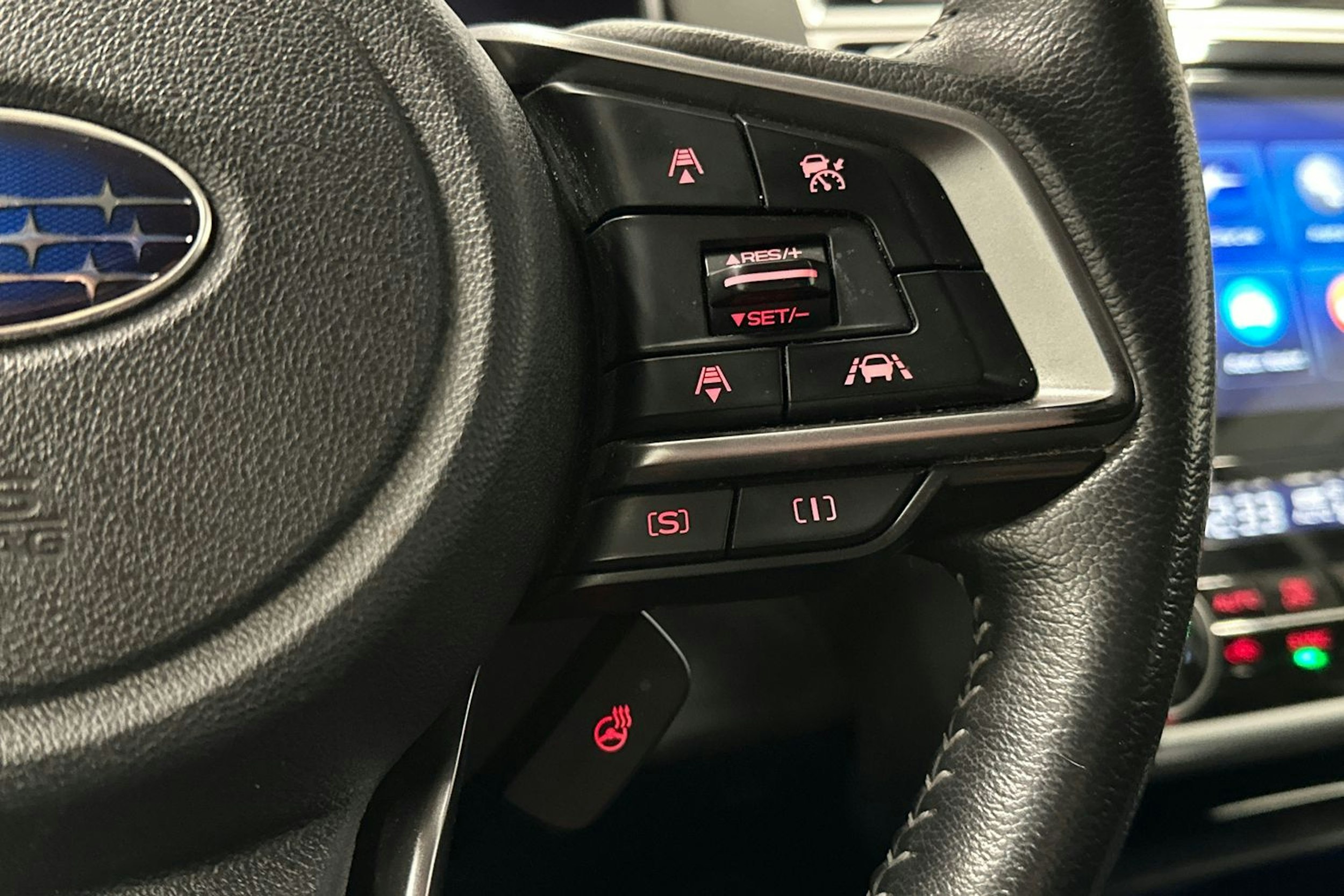 valkoinen Subaru Outback 2020 kuva 21.